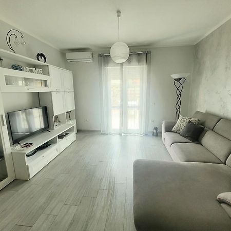 Apartamento La Casa Di Fiona Quartu SantʼElena Exterior foto